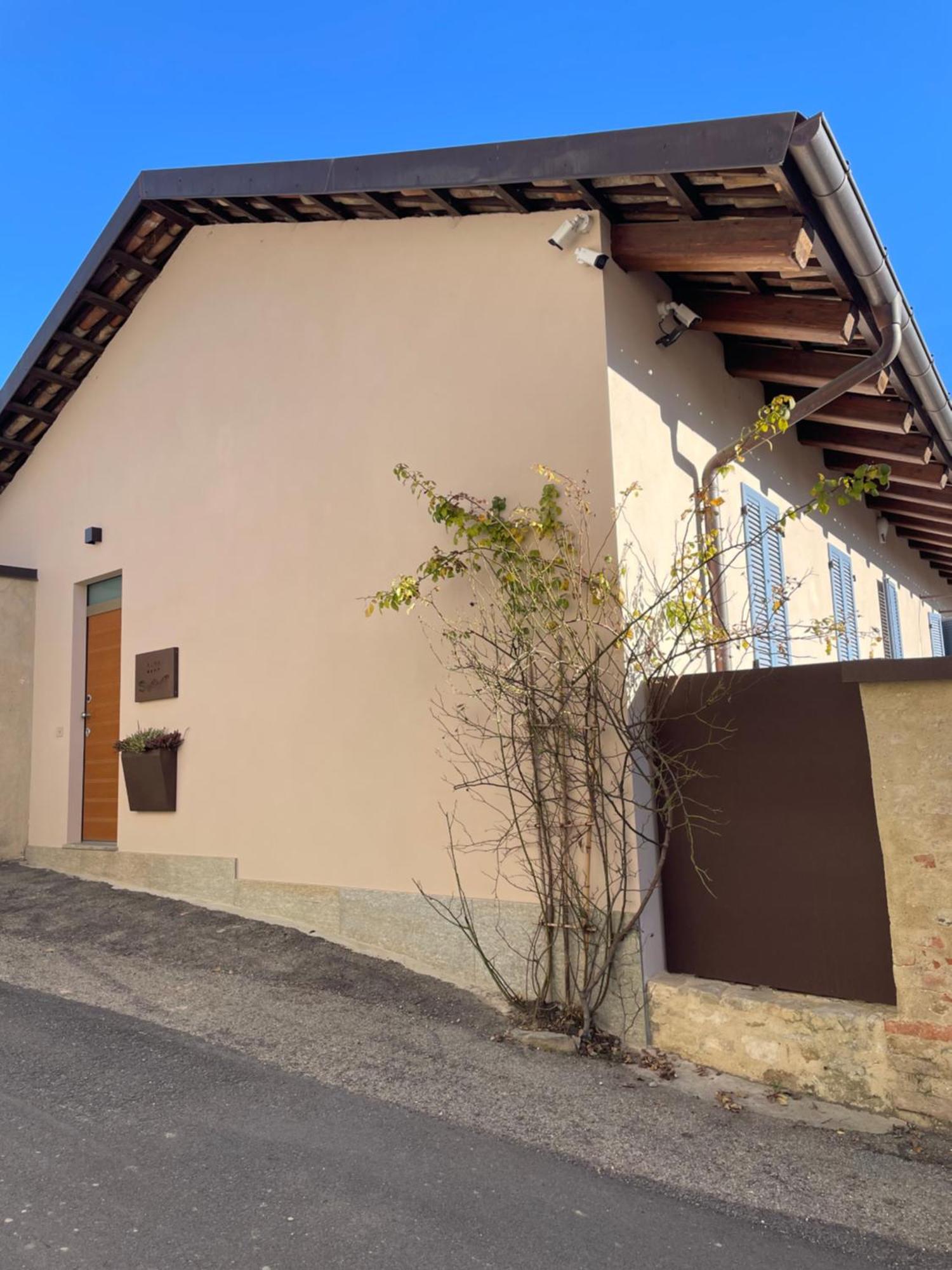 Ferienwohnung Alma I Luoghi Dell Anima Diano dʼAlba Exterior foto
