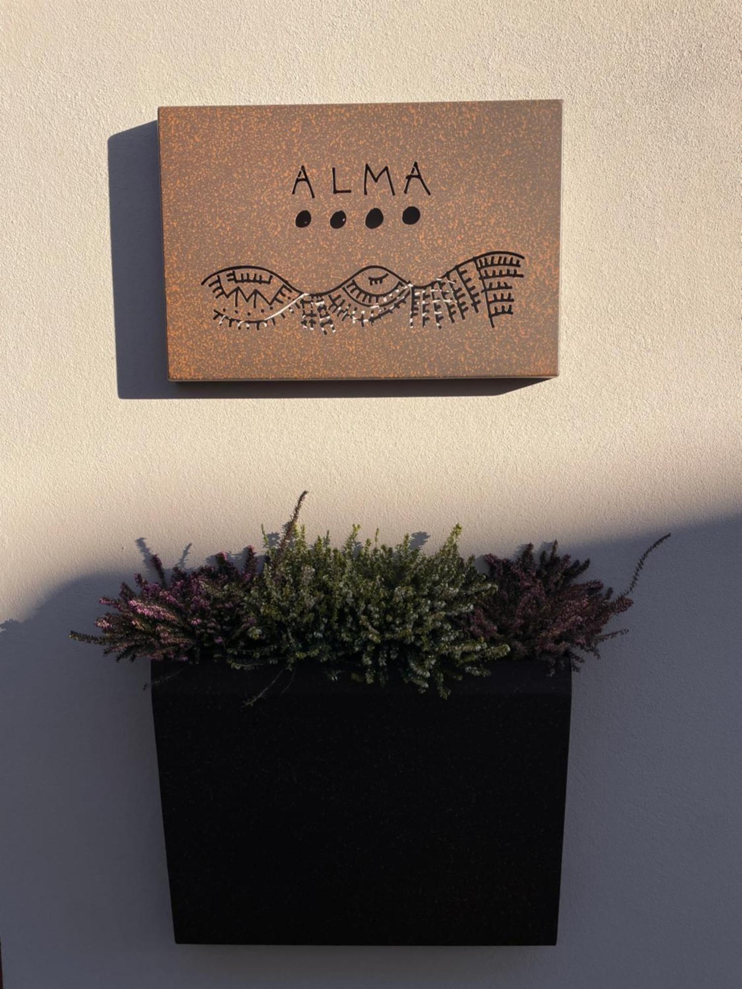 Ferienwohnung Alma I Luoghi Dell Anima Diano dʼAlba Exterior foto